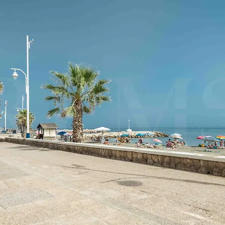 Peaceful Retreat Near The Historic Center By Rems